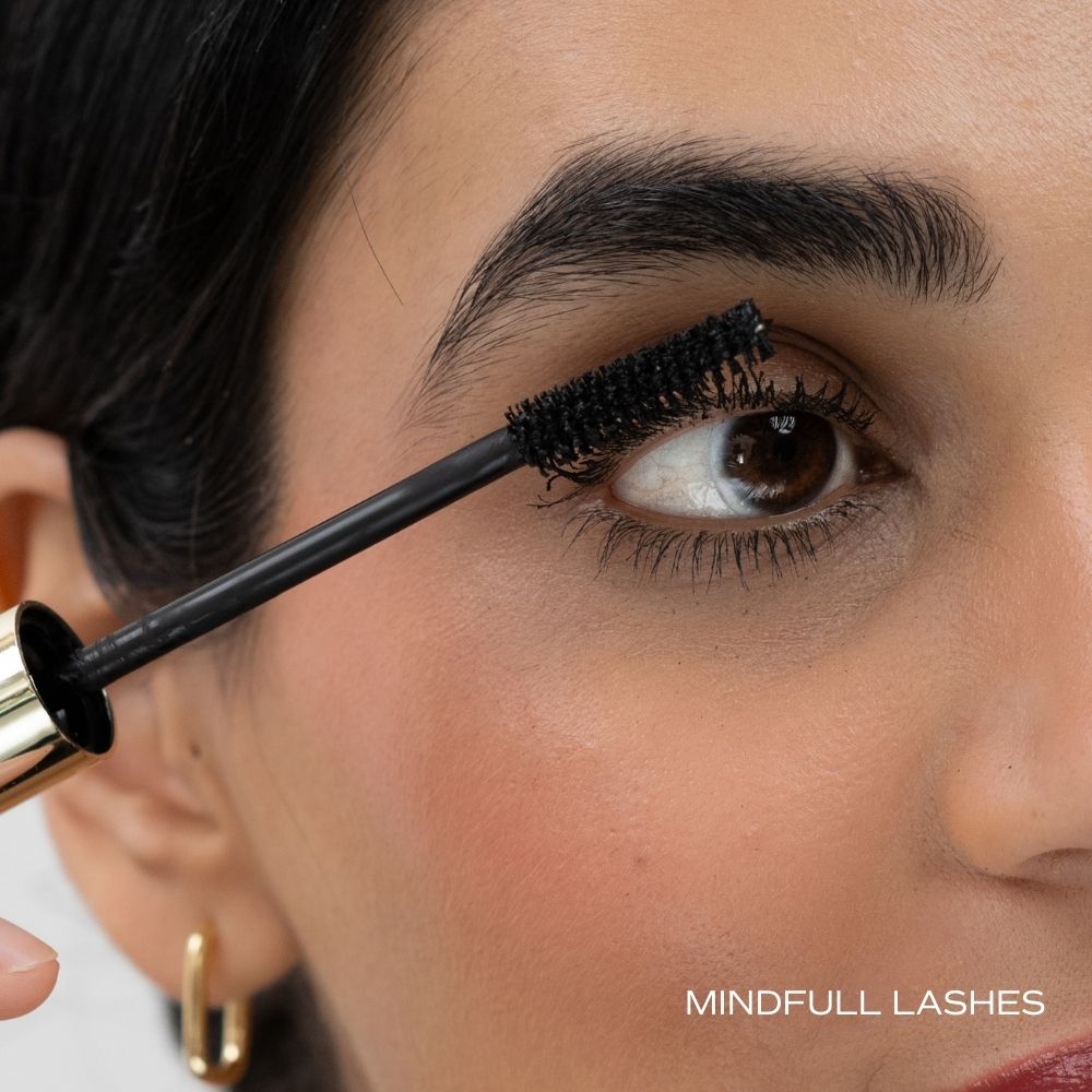 Lengthening and Volumizing Mascara